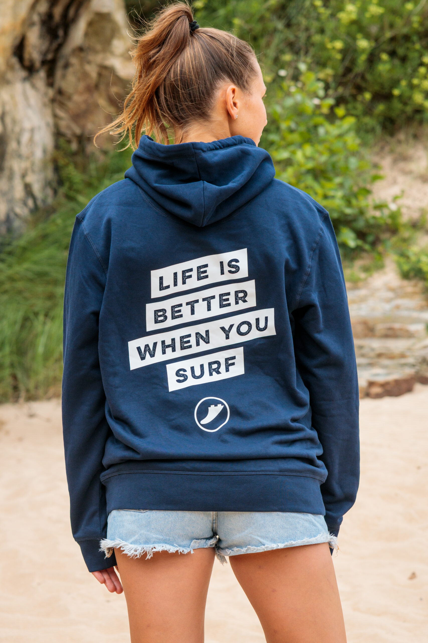 Mikina modrá LIFE IS BETTER WHEN YOU SURF - Obrázek 2